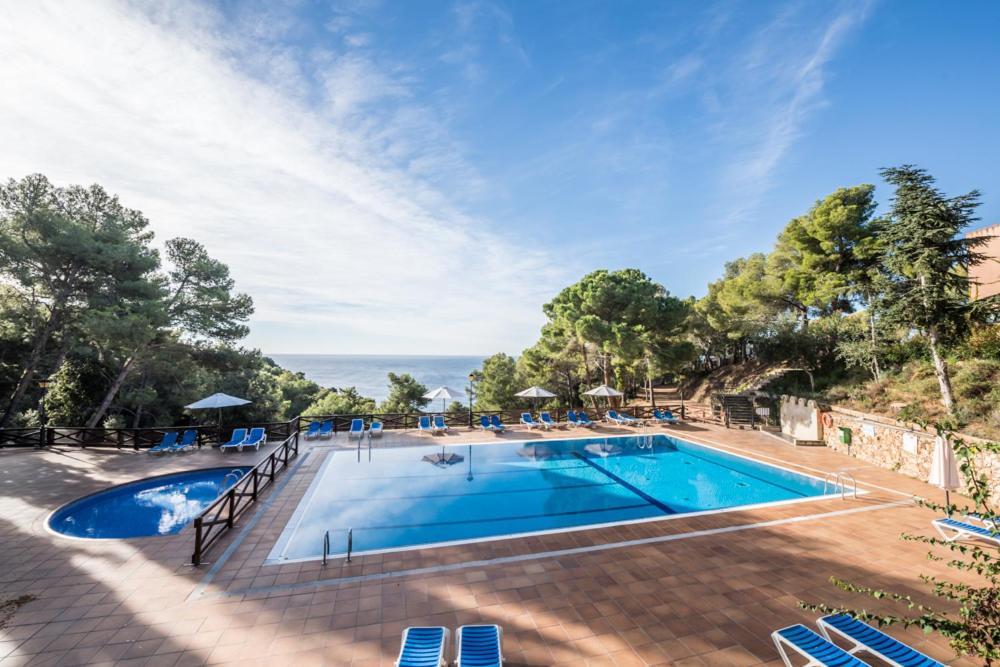 Camping Sunissim Cala Llevado 4* By Locatour Tossa de Mar Exterior photo