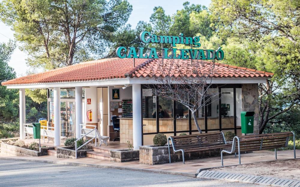 Camping Sunissim Cala Llevado 4* By Locatour Tossa de Mar Exterior photo